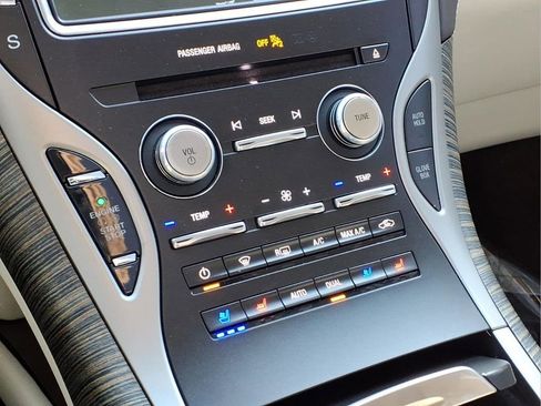 Used 2019 Lincoln Nautilus Black Label image 10