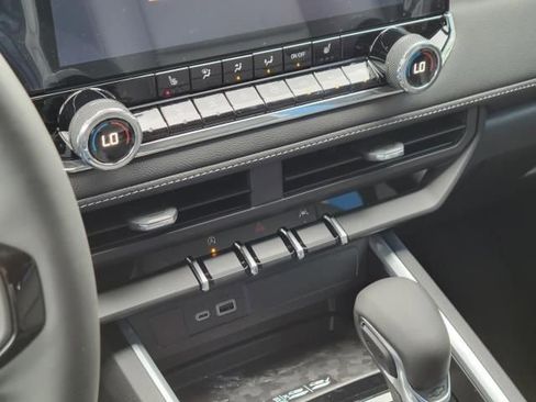 New 2026 Chevrolet Colorado LT AWD/4WD image 17