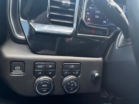 Used 2023 Chevrolet Silverado 1500 RST AWD/4WD image 22