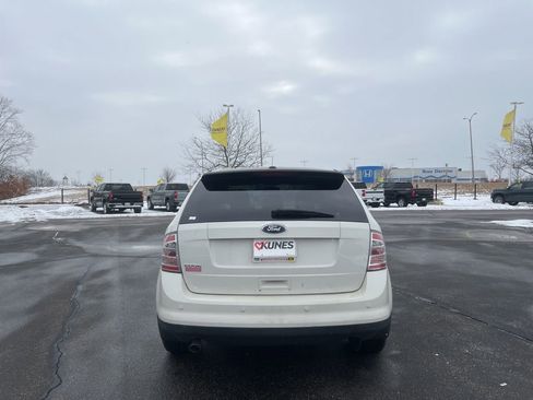 Used 2010 Ford Edge SE image 4