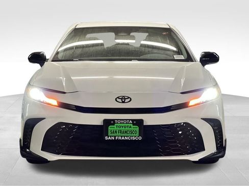 New 2026 Toyota Camry Hybrid image 5