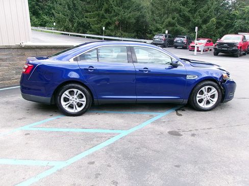 Used 2014 Ford Taurus SEL w/ Equipment Group 201A FWD image 8