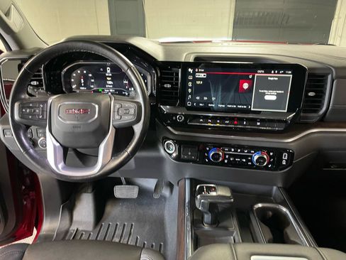 Used 2022 GMC Sierra 1500 SLT w/ SLT Premium Plus Package AWD/4WD image 19