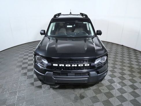 Certified 2025 Ford Bronco Sport Outer Banks w/ Outer Banks Tech Package+ AWD/4WD image 3