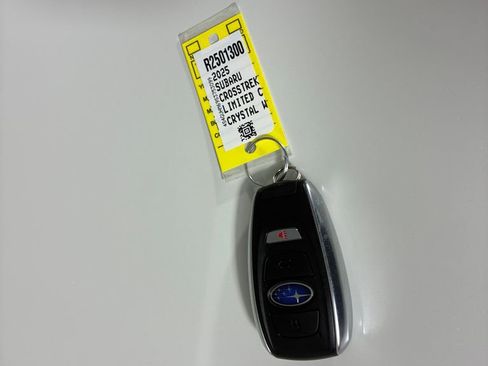 Certified 2025 Subaru Crosstrek 2.5i Limited w/ Crosstrek Mirror Package image 35