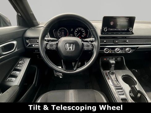 Used 2023 Honda Civic Sport image 8