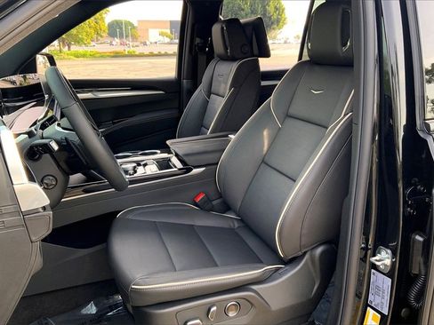 New 2026 Cadillac Escalade Sport image 12