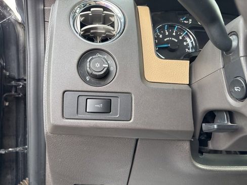Used 2013 Ford F150 XLT w/ Luxury Equipment Group image 18