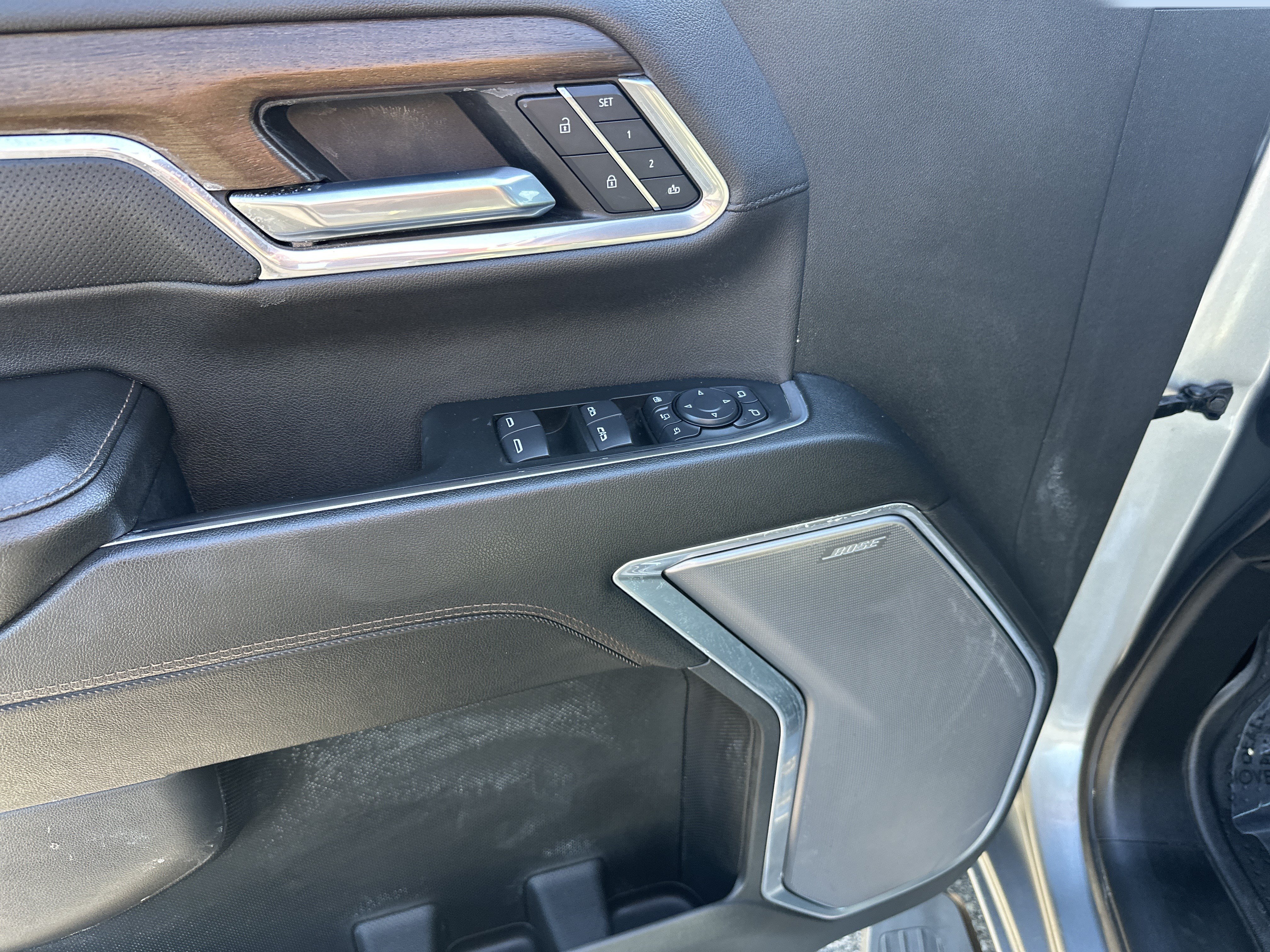 Used 2024 Chevrolet Silverado 2500 High Country w/ High Country Premium Package AWD/4WD image 13