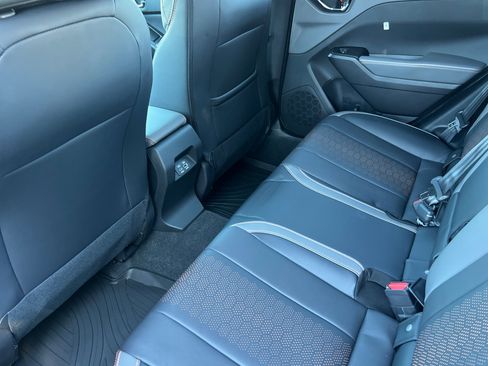 New 2025 Subaru Crosstrek 2.5i Limited w/ Popular Package #3A image 12