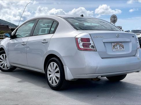 Used 2009 Nissan Sentra 2.0 S FE+ w/ Convenience Plus Pkg FWD image 4