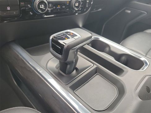 Used 2024 Chevrolet Silverado 1500 LTZ image 32