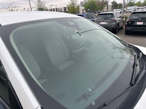 Used 2020 Ford Escape SE image 5