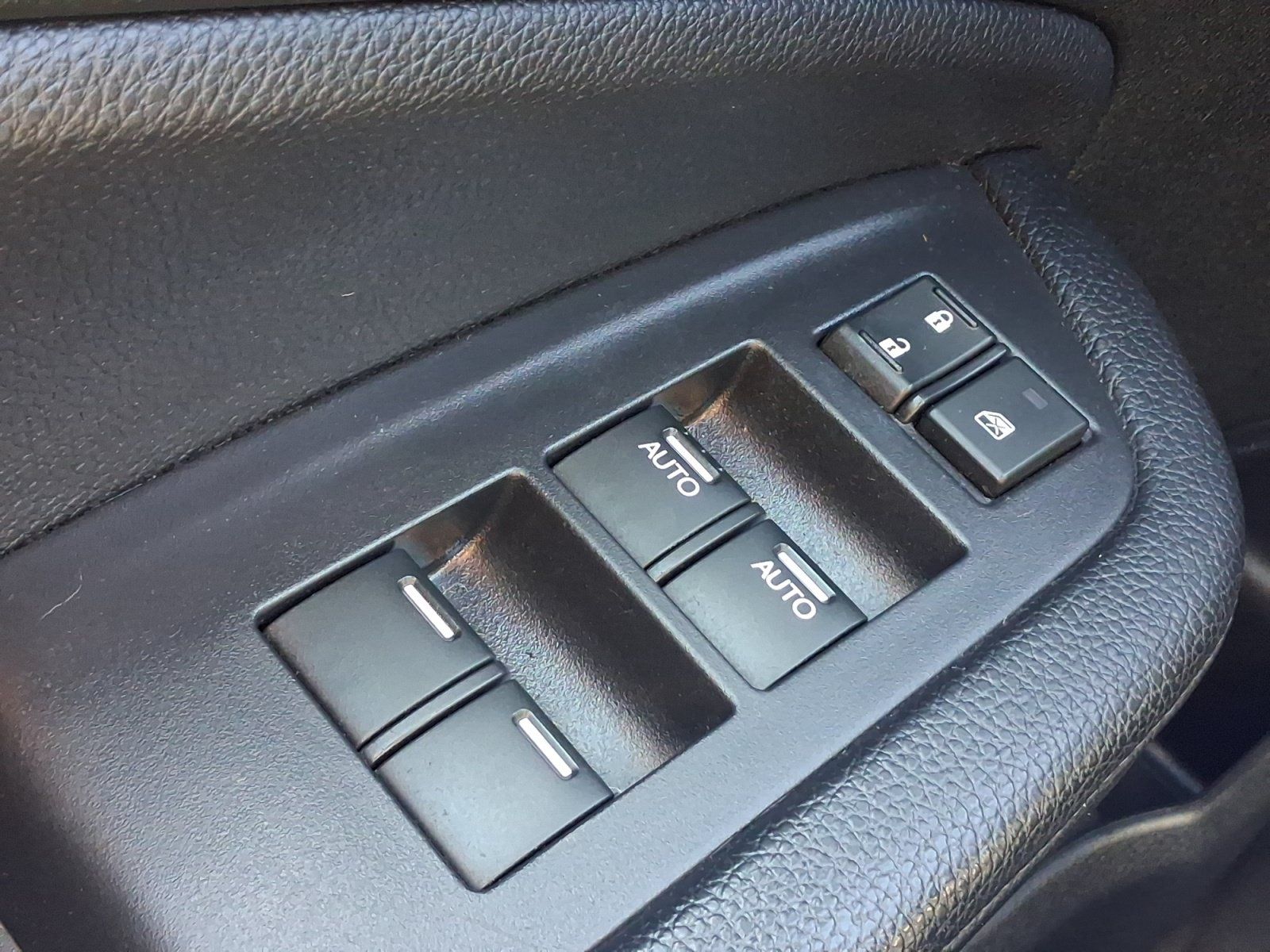 Used 2019 Honda Pilot EX-L image 12