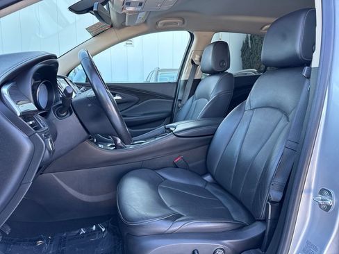 Used 2018 Buick Envision Essence image 11