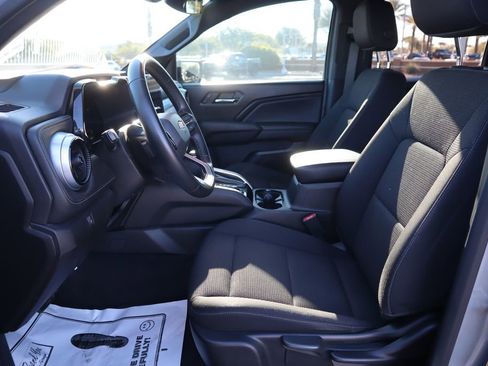 Used 2023 Chevrolet Colorado LT w/ LT Convenience Package image 18