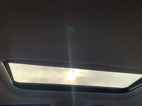 Used 2025 Chevrolet Trax RS w/ Sunroof Package image 26