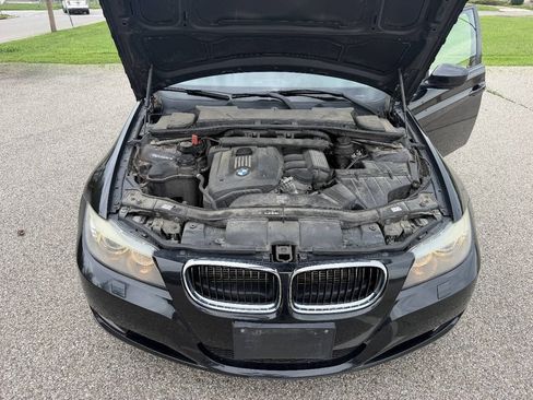 Used 2011 BMW 328i xDrive Sedan AWD/4WD image 35