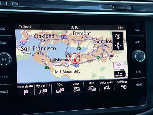 Used 2019 Volkswagen Tiguan SEL image 19