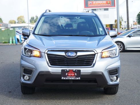 Used 2020 Subaru Forester Limited image 8