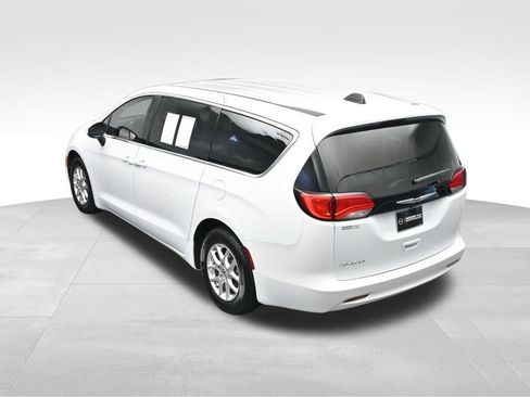 Used 2023 Chrysler Voyager LX FWD image 36