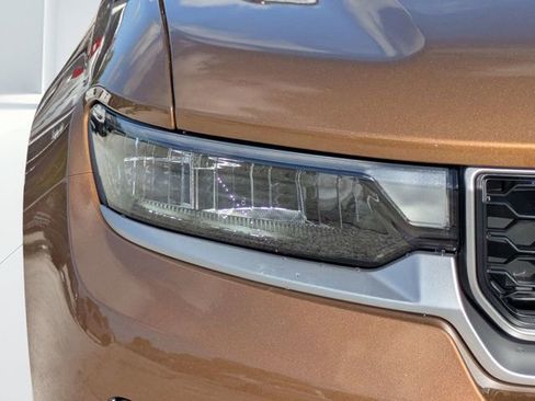 New 2026 Jeep Grand Cherokee Limited AWD/4WD image 9