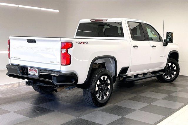 Used 2020 Chevrolet Silverado 2500 Custom w/ Custom Value Package AWD/4WD image 13