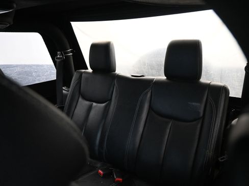 Used 2017 Jeep Wrangler Sahara w/ Trailer Tow Group image 15