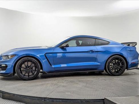 Used 2019 Ford Mustang Shelby GT350 w/ Technology Package image 3