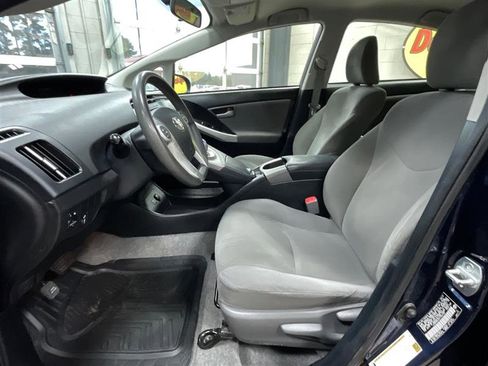 Used 2012 Toyota Prius Three image 10