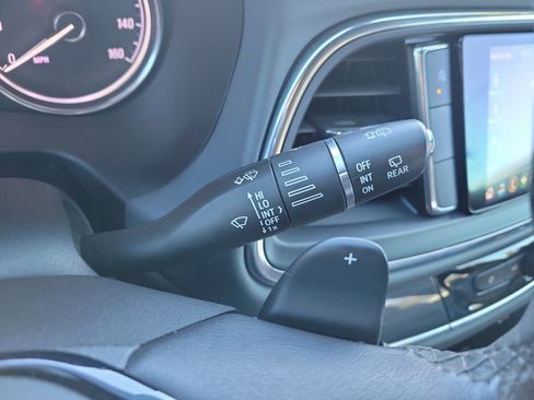 Used 2022 Buick Enclave Essence image 31