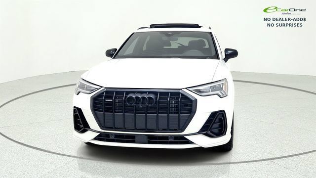 Used 2025 Audi Q3 2.0T Premium Plus w/ Premium Plus Package AWD/4WD image 2
