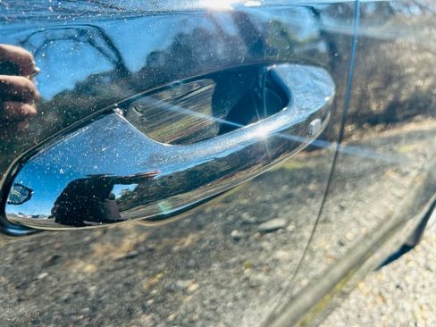 Used 2019 Kia Stinger GT1 image 12