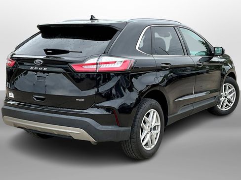 Used 2022 Ford Edge SEL w/ Convenience Package image 11