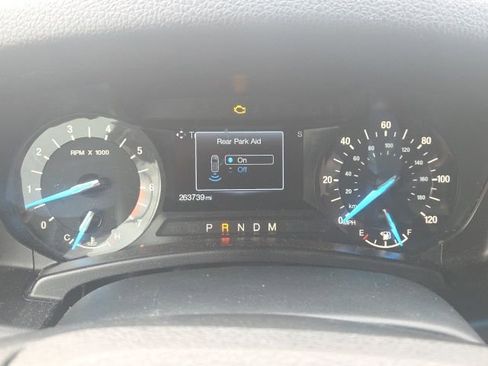 Used 2017 Ford Expedition XLT image 41