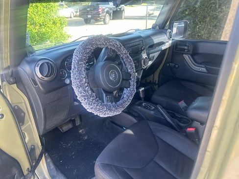 Used 2013 Jeep Wrangler Unlimited Sport w/ Connectivity Group AWD/4WD image 11