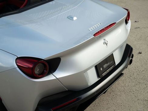 Used 2019 Ferrari Portofino image 20