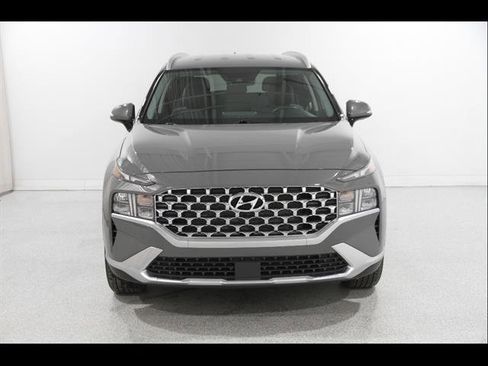 Used 2022 Hyundai Santa Fe SEL w/ Convenience Package image 2