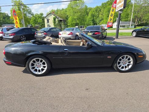 Used 2000 Jaguar XK8 Convertible RWD image 9
