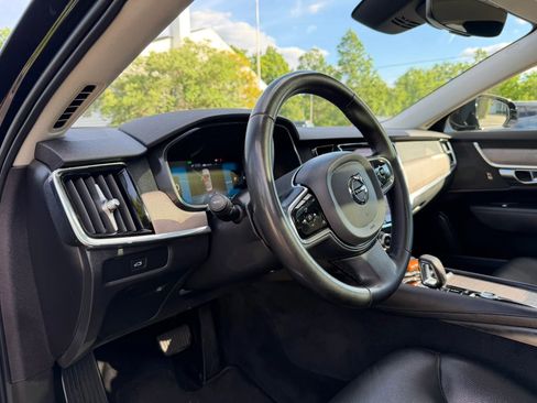 Used 2023 Volvo S90 B6 Plus AWD/4WD image 10