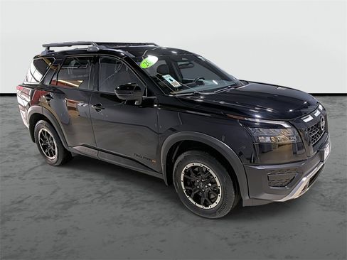 Used 2023 Nissan Pathfinder Rock Creek image 5
