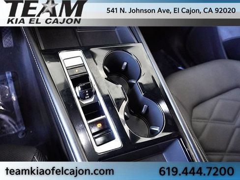 Used 2024 Volkswagen Atlas Cross Sport SE FWD image 29