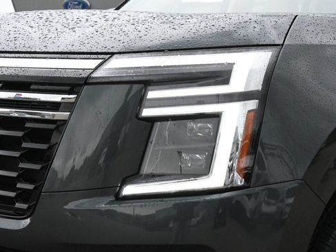 Used 2025 Nissan Armada Platinum RWD image 25