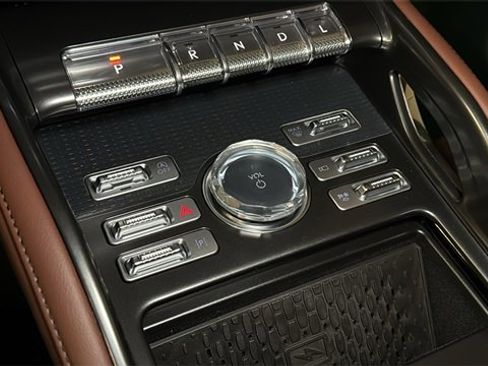 New 2026 Lincoln Nautilus Reserve image 22