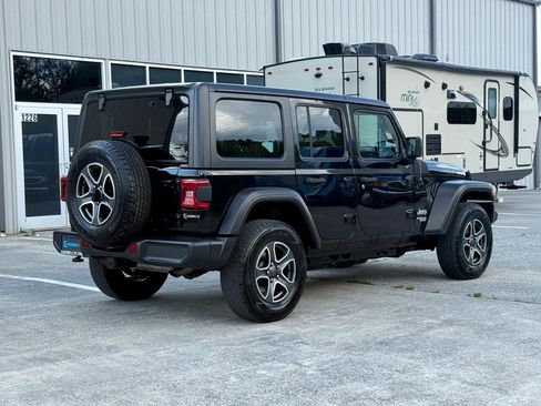 Used 2021 Jeep Wrangler Unlimited Sport AWD/4WD image 4