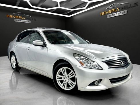 Used 2012 INFINITI G37 x Sedan w/ Premium Pkg AWD/4WD image 7