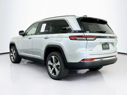 Used 2023 Jeep Grand Cherokee 4WD 4xe w/ Luxury Tech Group II image 5
