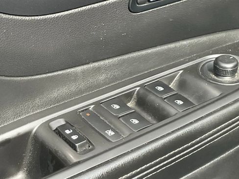 Used 2018 Buick Encore Preferred FWD image 6