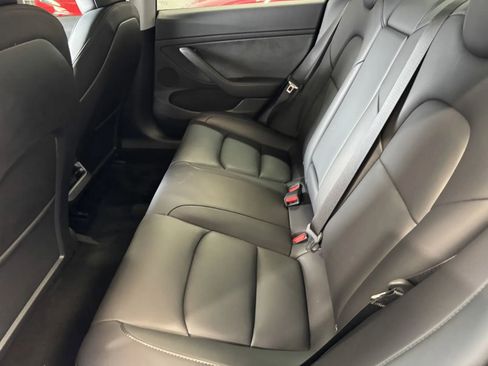 Used 2023 Tesla Model 3 Standard Range image 10