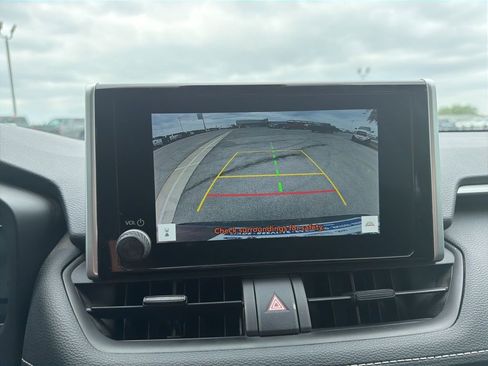 Used 2024 Toyota RAV4 LE image 14